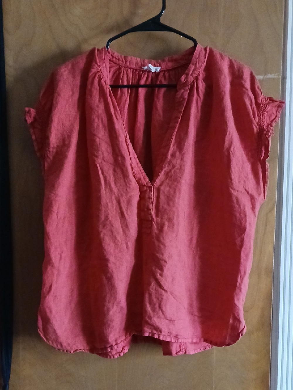 Pilcro Coral V-Neck Linen-Blend Cap Sleeve Top